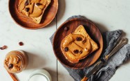 рецепт Домашняя арахисовая паста с изюмом и корицей