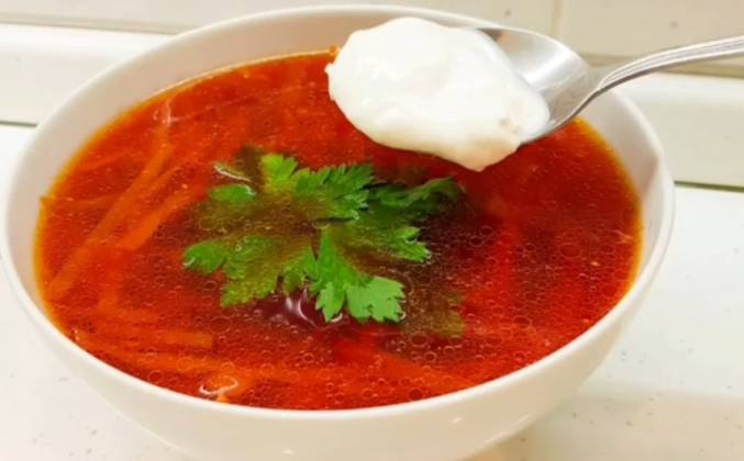 Борщ из свеклы с курицей, свежей капустой и морковкой рецепт